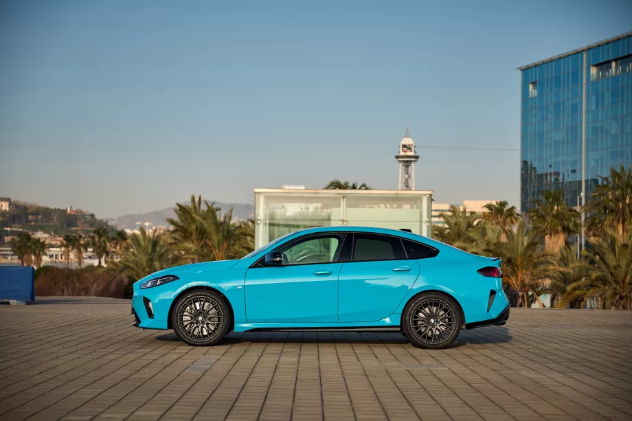 2 Gran Coupé nieuw blauw